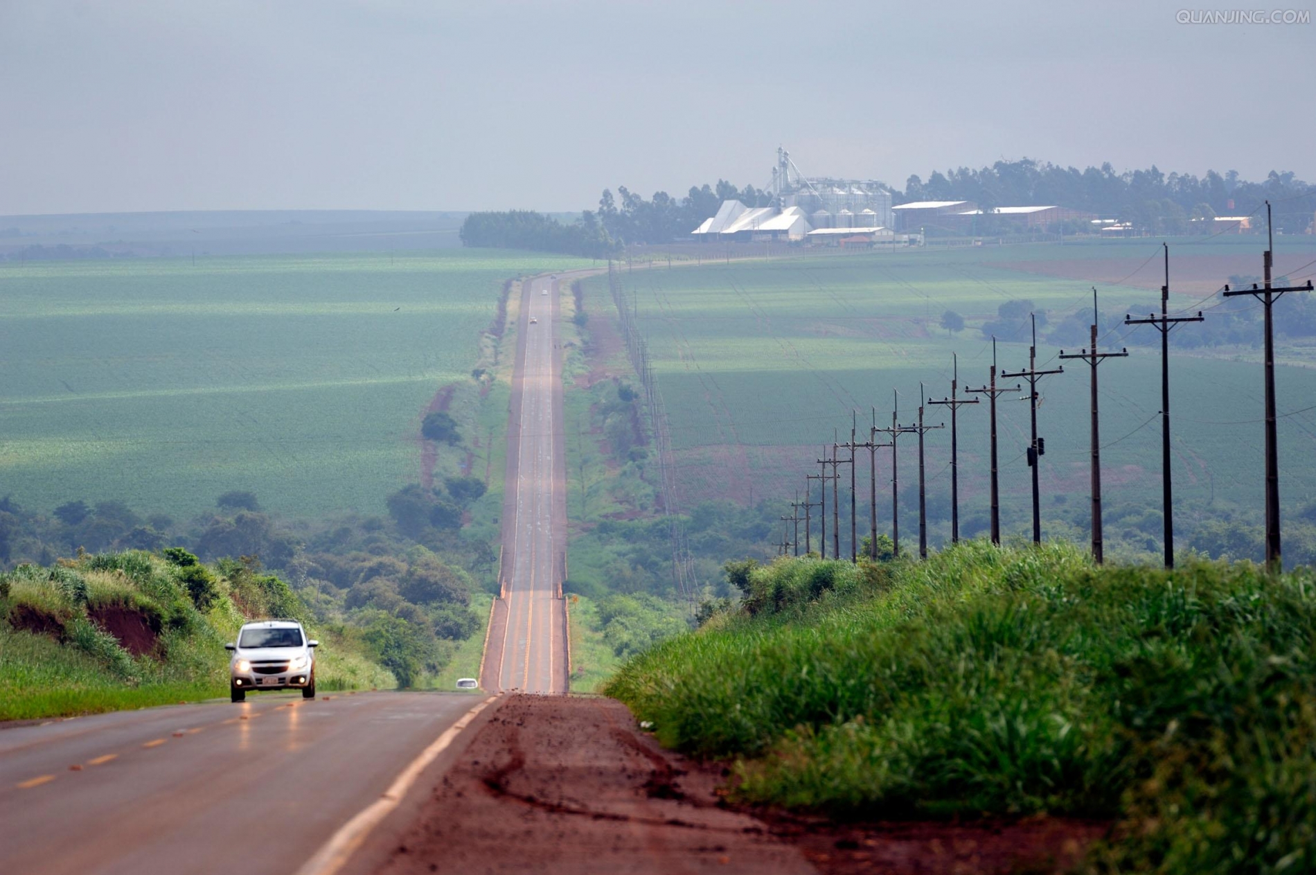巴拉圭宽松的马路