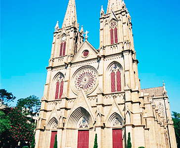 Basílica de Sagrado Corazón de Casa Pétrea